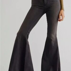 Free People Black Wide Leg Flare Jeans, Women’s Bell Bottom Size 29, Stretch